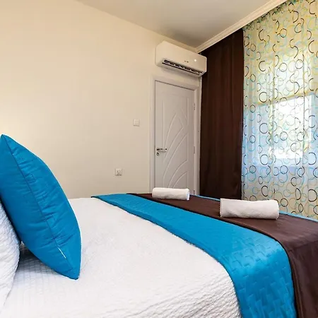 Modern 1br With Private Garage Near Mall Plovdiv, Pulmed And Rowing Canal Appartement Plovdiv