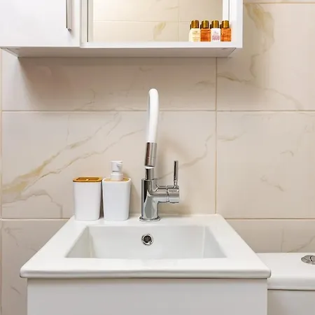 Apartament Modern 1br With Private Garage Near Mall Plovdiv, Pulmed And Rowing Canal *