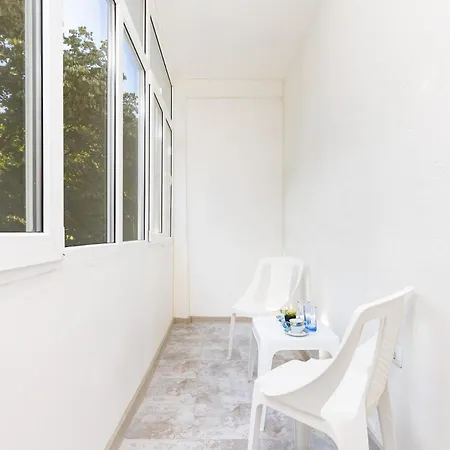 Stylish 1br Flat, Pulmed And Mall Plovdiv, Free P Apartment Plowdiw