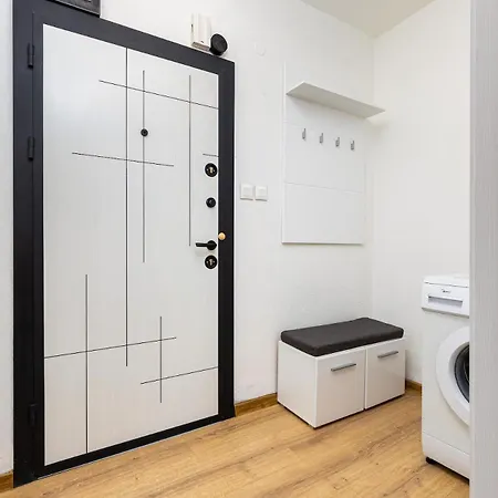 Apartment Stylish 1br Flat, Pulmed And Mall Plovdiv, Free P *