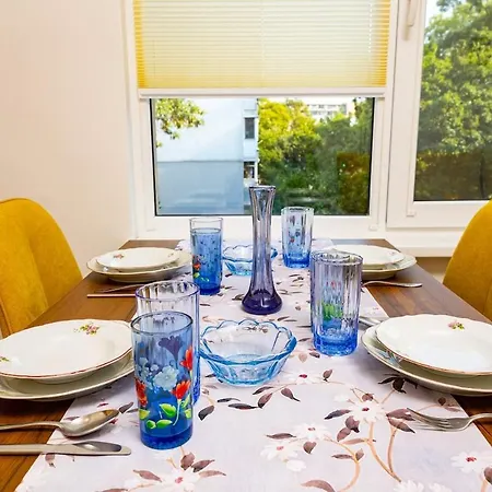 Modern 1br With Private Garage Near Mall Plovdiv, Pulmed And Rowing Canal Apartament