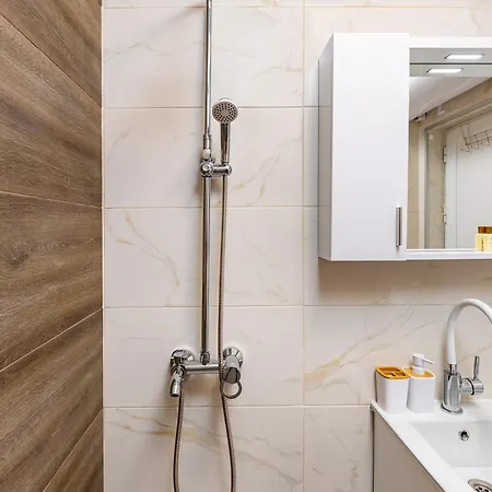 Apartament Modern 1br With Private Garage Near Mall Plovdiv, Pulmed And Rowing Canal Płowdiw