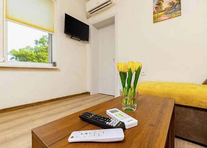 Modern 1br With Private Garage Near Mall Plovdiv, Pulmed And Rowing Canal Apartment