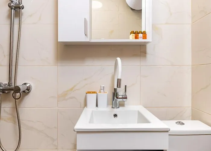 Modern 1br With Private Garage Near Mall Plovdiv, Pulmed And Rowing Canal Apartment Plowdiw