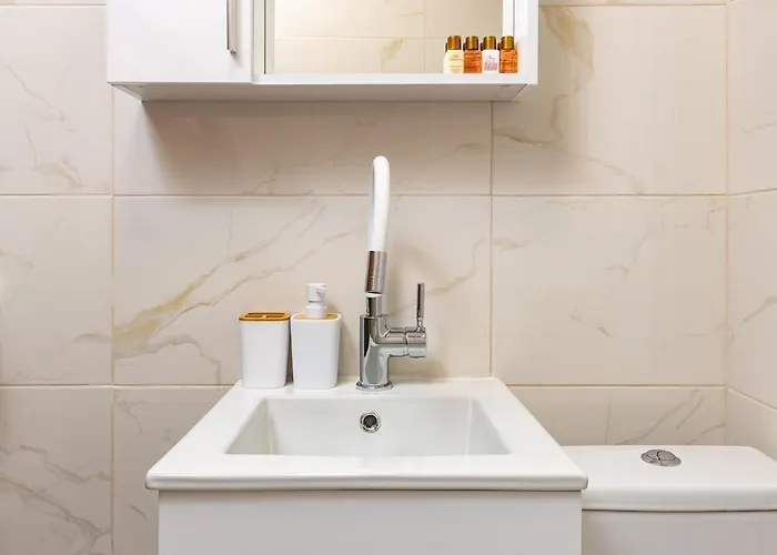 Appartement Modern 1br With Private Garage Near Mall Plovdiv, Pulmed And Rowing Canal *